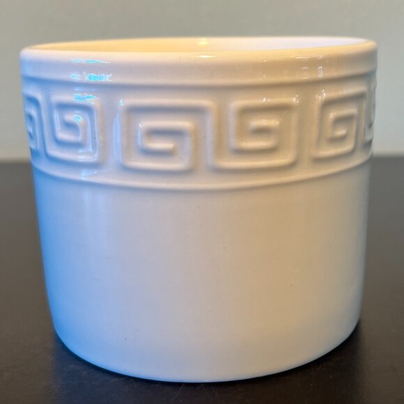 LYNNS Sigma Pattern All White Stoneware Mug with Embossed Greek Key Design - Picture 8 of 13